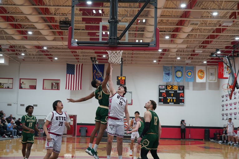 United Tribes Technical College Defeats Bismarck State College in City Showdown
